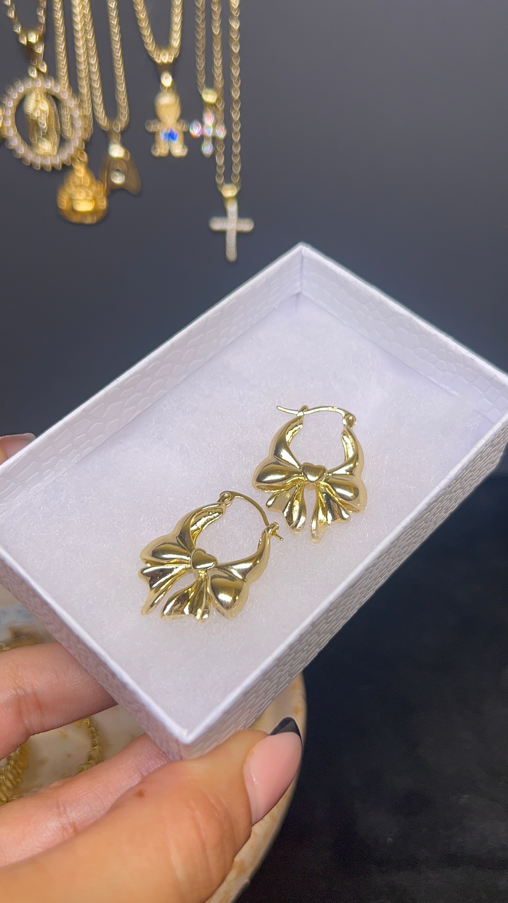 BOW earrings